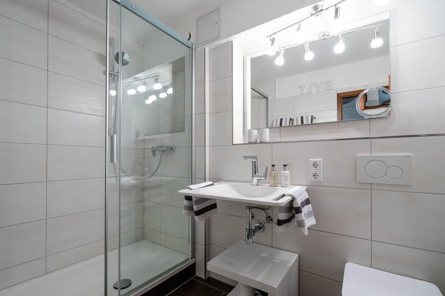 Apartment Hues Wuef Im Haus Ornum Westerland
